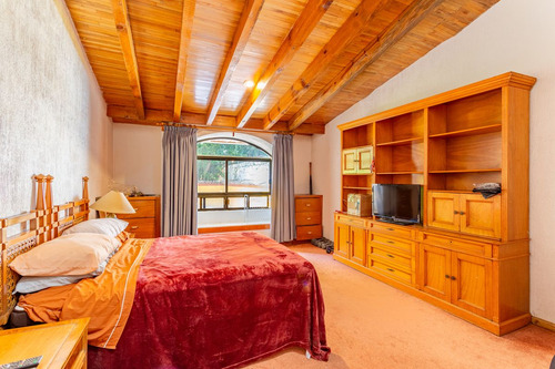 Elegancia Y Tranquilidad, Casa En Venta En Jardines Del Pedregal