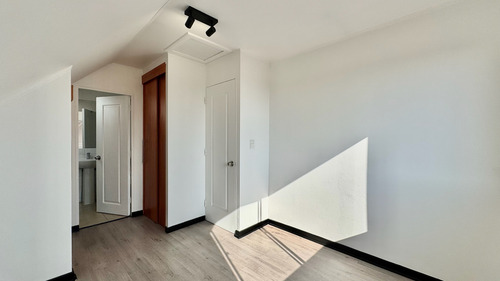 Casa Remodelada, 3 Pisos