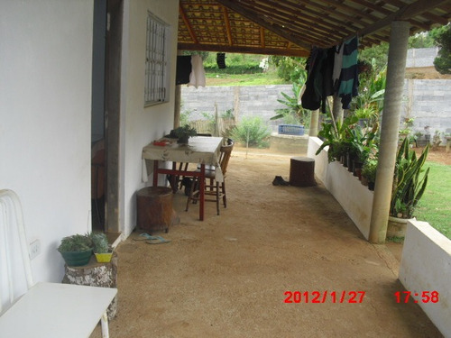 Excelente Chácara Com 2400m2