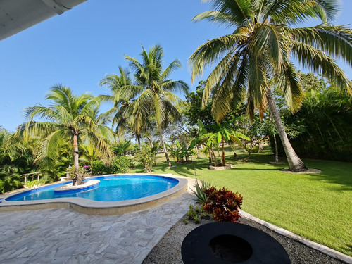 Villa De 5 Habitaciones En Venta En Juan Dolio