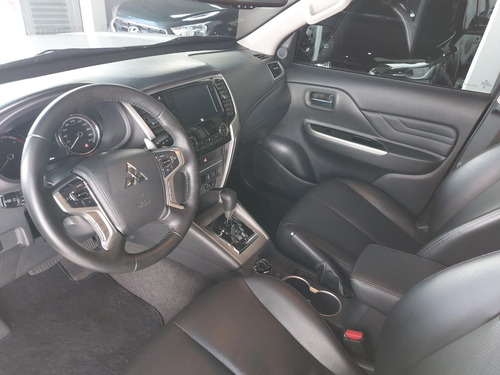 Mitsubishi L200 2.4 Triton Sport Hpe S Cab. Dupla 4x4 Aut. 4p