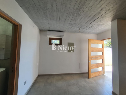 Casa En Venta De 6 Dorm. En Machalí, Condominio Doña Matilde
