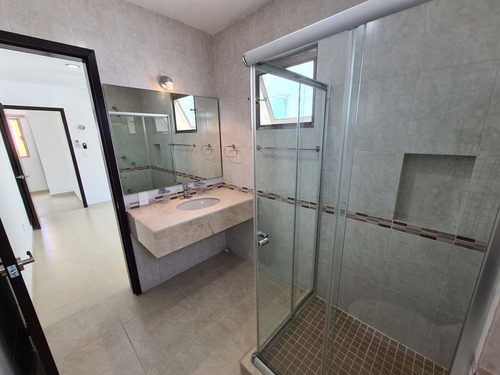 Imagen 14 de 24 de Casa En Renta De 3 Recámaras Y Piscina En Palmerales De Alta