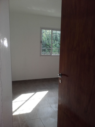 Casa Nueva 2 Plant 2 Hab Cochera Parilla Parque Alarma
