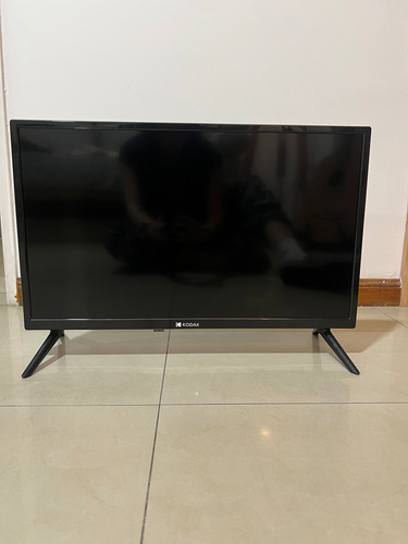 Televisor Led 24 Kodak We24mt005 Negro Hd Hdmi (Usado)
