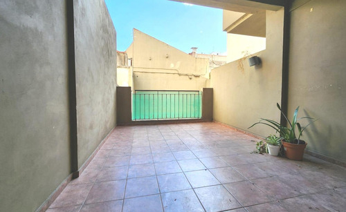 Venta. Departamento Monoambiente Con Balcón Terraza En Caballito.