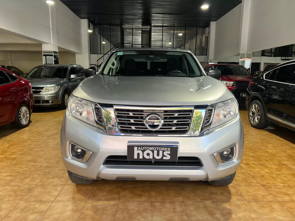 Nissan Frontier 2.3 Se Cd 4x2 Mt