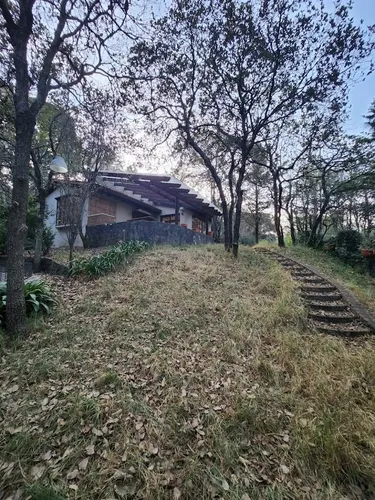 Casa Venta, Con Departamento O Estudio Independiente. 10 Estacionamientos.