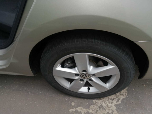 Volkswagen New Jetta At 2500