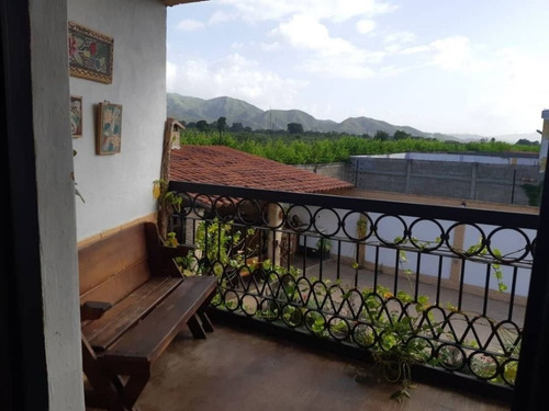 Imagen 14 de 18 de Se Vende Casa En Bejuma, Conjunto Cerrado 575mts De Terreno Y 270mts De Bienhechuría Ubicada En Urbanización Privada Campo Claro.