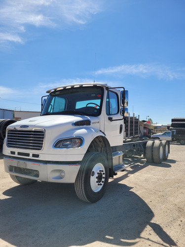 Freightliner M2 52k