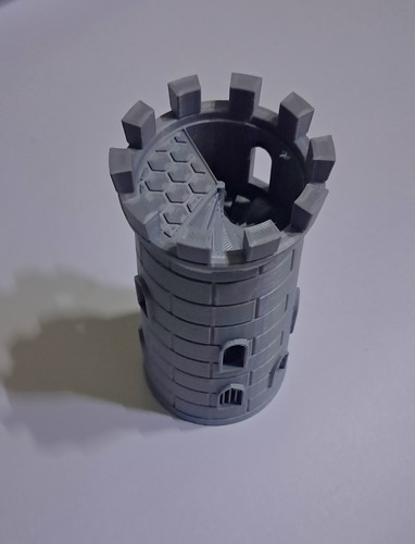 Torre Para Dados Plástico Dungeon And Dragón Juegos De Mesa