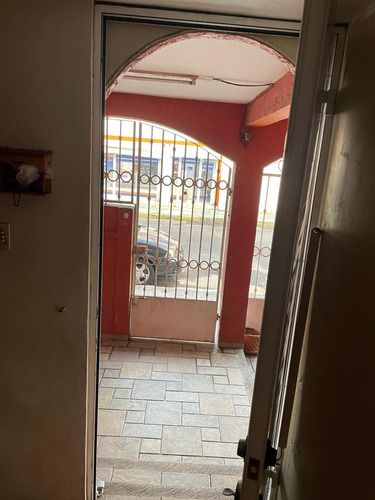Excelente Propiedad, Ideal Para Proyecto De Negocio, En Luga