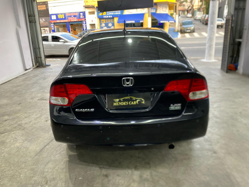Honda Civic 1.8 Lxs Flex Aut. 4p