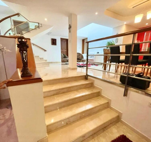 Mundo Inn Vende Excelente Casa En Monte Real