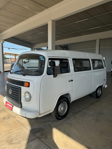 Volkswagen Kombi 1.4 Standard Total Flex 3p