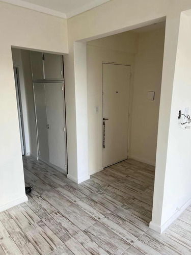 Departamento En Venta - 1 Dormitorio 1 Baño - Adrogué