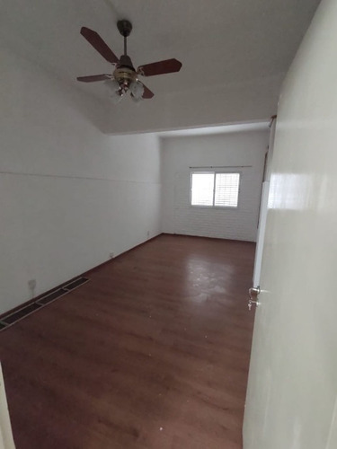Venta Casa 4 Ambientes Con Parque En San Justo