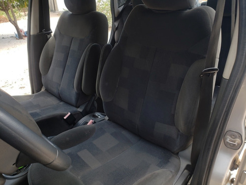 Citroën C3 2008 1.4 8v Exclusive Flex 5p