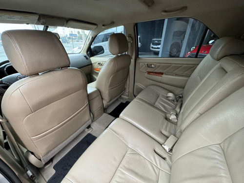 Toyota SW4 3.0 I Srv C/cuero 4x4 (2009)