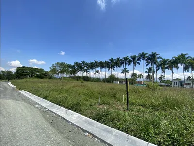 Lote y casalote en venta