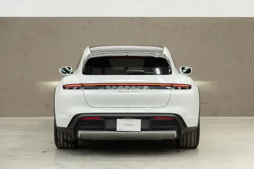 Porsche Taycan 2024