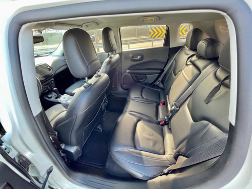 Imagem 9 de 10 de Jeep Compass 2017 2.0 Longitude Aut. 5p