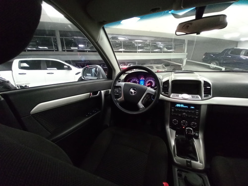 Imagen 12 de 15 de Chevrolet Captiva Ls 2.4 Mt 2016