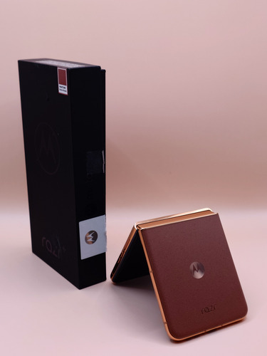 Motorola Razr 50 Ultra 256 Gb Mocha Mousse 24 Gb Ram Boost Chocolate (Usado)