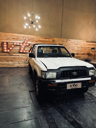 Toyota Hilux 3.0 D/cab 4x2 D Dx