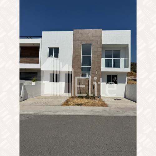 Casa En Venta Para Inversionistas En Lomas De Juriquilla