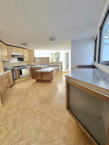 Vendo Casa Minimalista De Holgada Amplitud Colindando A Reserva Ecologica