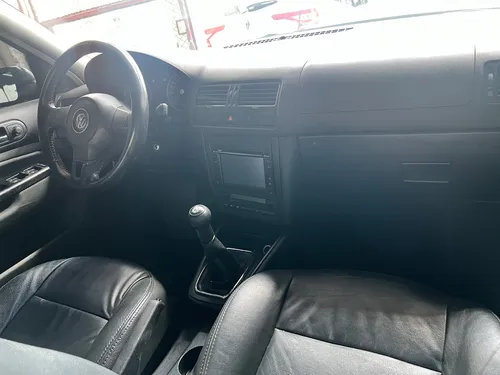 Volkswagen Jetta Tred. Line Mecanico 2013