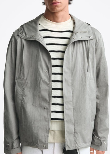 Zara Cortaviento Repelente Al Agua ( Impermeable) Talla M