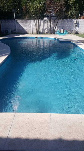 Imagen 8 de 9 de Alquiler Anual Casaquinta 5 Amb. Amueblada. Pileta Climatizada-canning