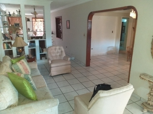 Imagen 2 de 14 de Venta De Casa En El Parral Valencia. Cód.: 389612. 0414-4841043