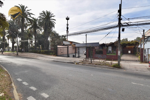 Se Vende Casa. 5d 2b Con Estacionamiento, Comuna De Maipú.