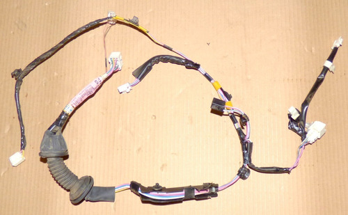 Cableado Electrico De Puerta Delantera Lh Toyota Yaris Sport