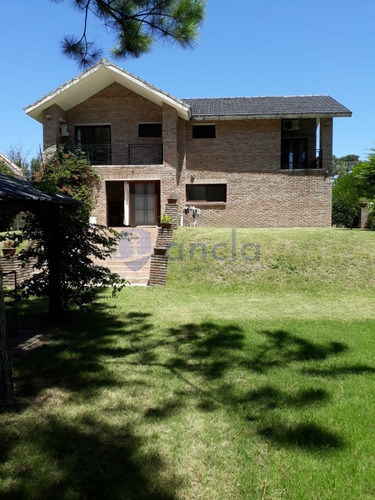 Punta Del Este, Zona Jardines De Cordoba- Ref: 1048