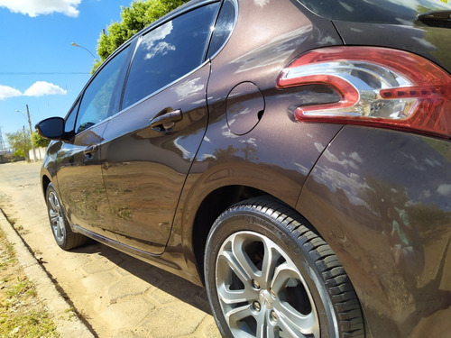 Imagem 14 de 15 de Peugeot 208 Griffe 1.6