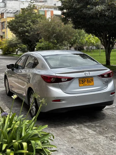 Mazda 3 2.0 Touring