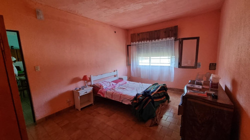 Casa 2 Dormitorios En San Clemente Del Tuyú Con Departamento Independiente Al Frente