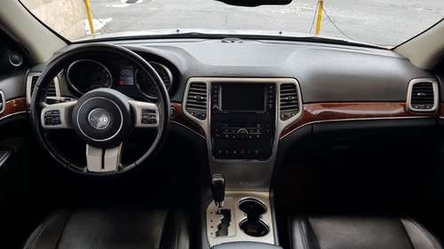 Imagen 6 de 11 de Grand Cherokee 2011 5.7 Limited Premium V8 4x4