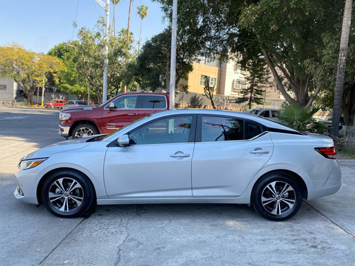 Nissan Sentra 2.0 Advance Cvt
