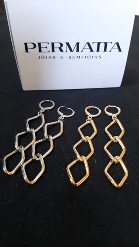 Imagem 3 de 5 de Brinco Elos Alumínio Losangos - Sa828br