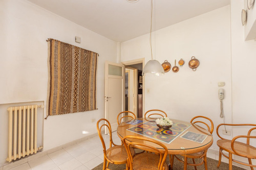 Casa En Venta En Martínez De Vías A Libertador, Muy Buena Calidad.