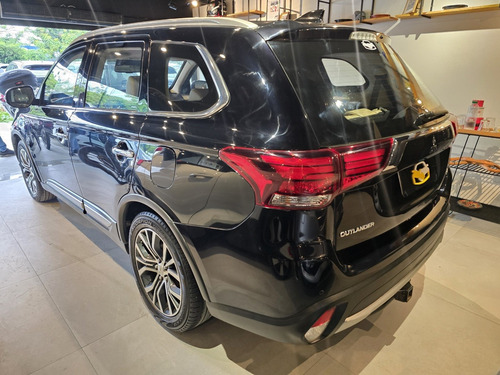 Mitsubishi Outlander 3.0 GT 4X4 V6 24V GASOLINA 4P AUTOMÁTICO