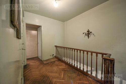 Imagen 5 de 11 de Juncal Y Montevideo - Excelente Edificio - A Mts.plaza Vicente Lopez - Duplex