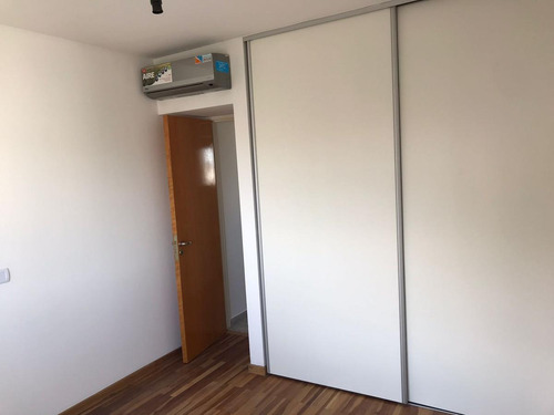 Imagen 15 de 16 de Departamento De Un Dormitorio En Venta - La Plata - Balcón Al Frente Piso Alto