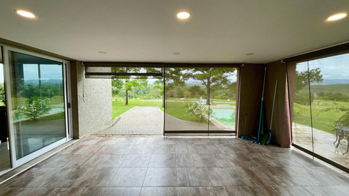 Casa En Venta 2 Dormitorios En Carlos Paz Golf